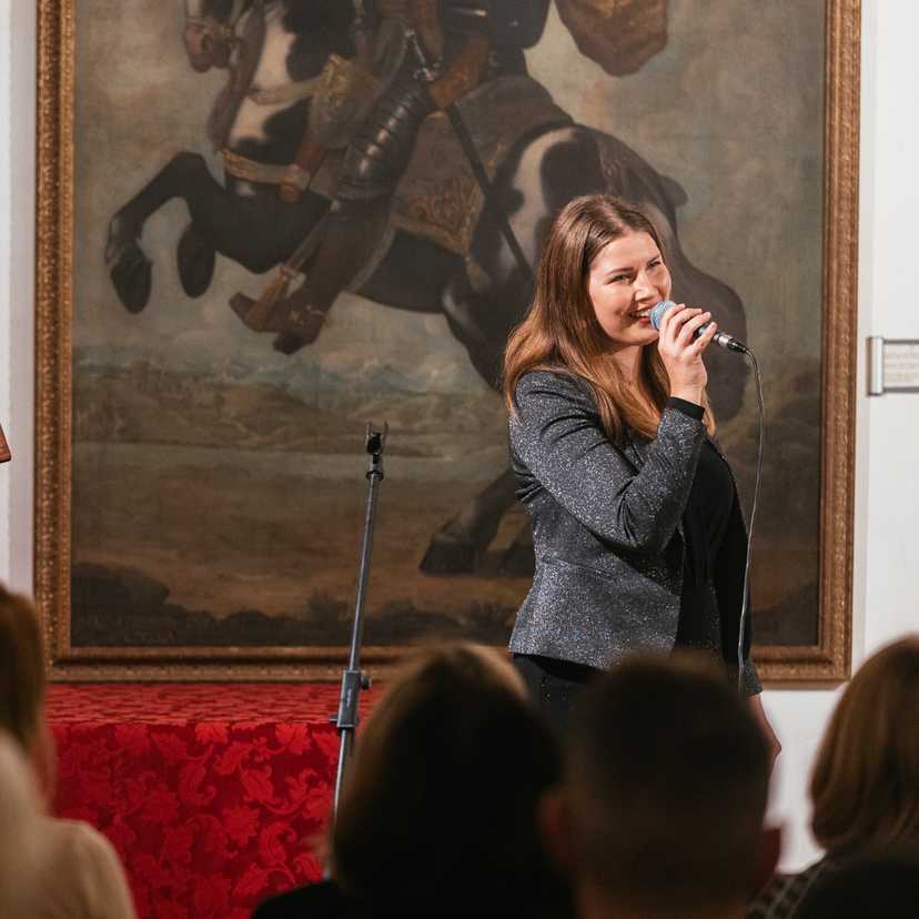 Ajda akustik