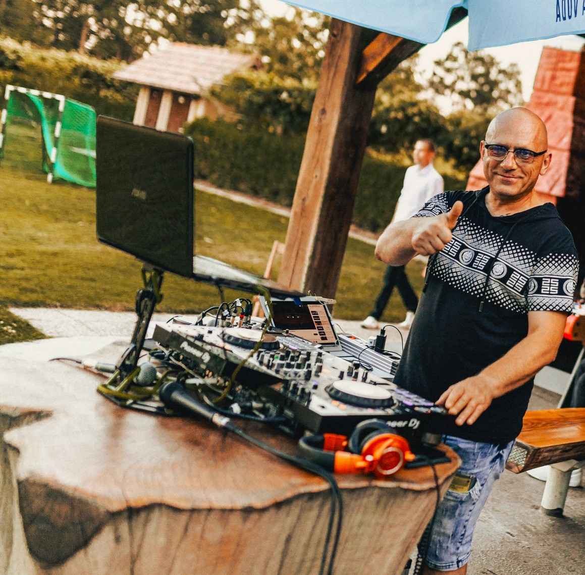 slika nima opisa