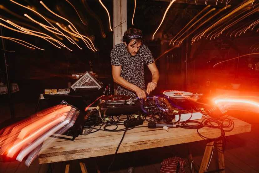 Dj Jaka 100